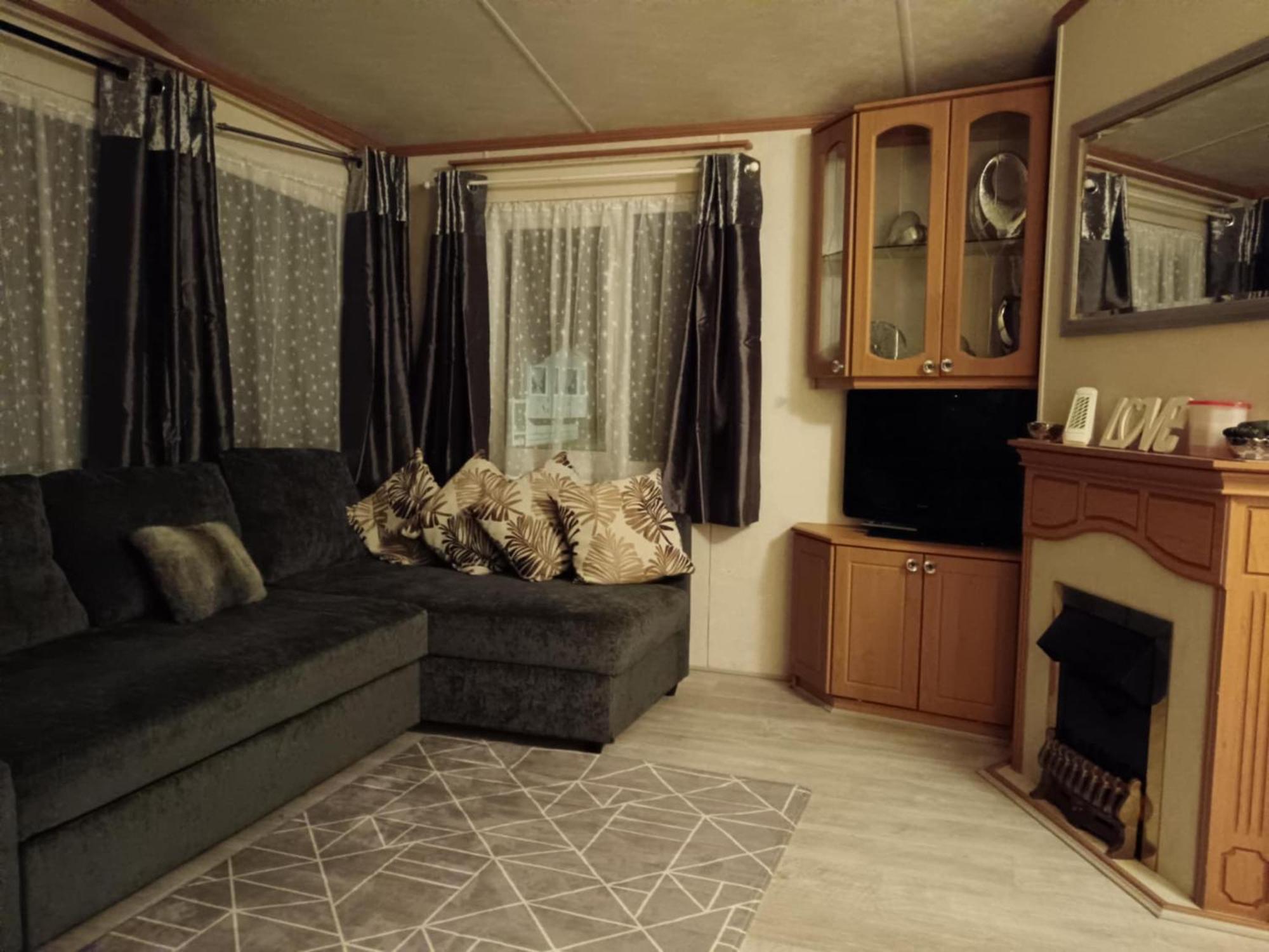 Lovely 3 Bedroom 8 Berth Caravan In Ριλ Εξωτερικό φωτογραφία